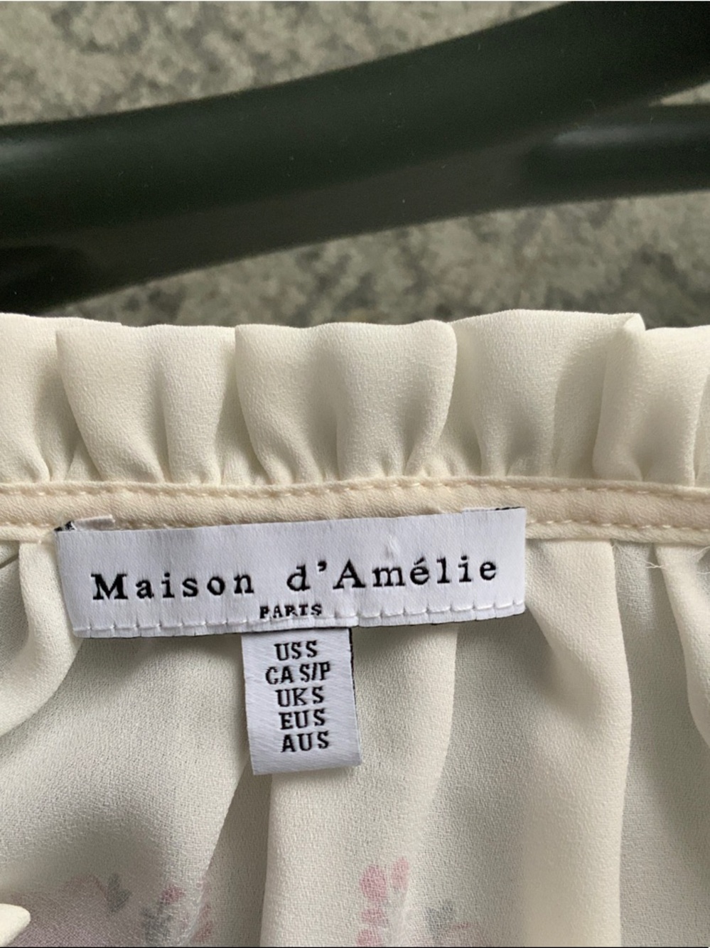 Maison d’Amélie Cream Floral Short-Sleeve Ruffle-Neck Blouse S - Picture 2 of 7